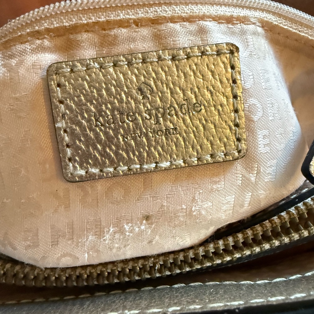 Metallic Shoulder Bag - Picture 9 of 9